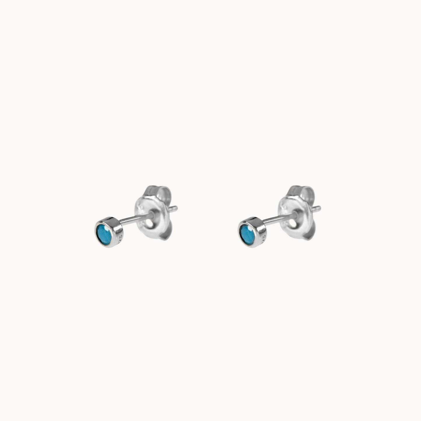 Petites puces cabochons zircon turquoise femme argent ou doré